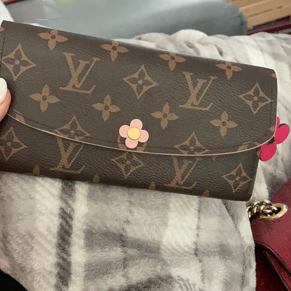 Louis Vuitton Monogram Bloom Flower Wallet - Picture 2 of 2